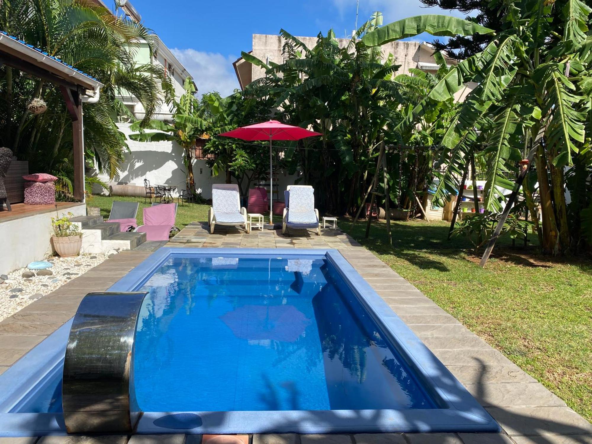 Cazhibiscus Bed and Breakfast Trou aux Biches Exteriör bild